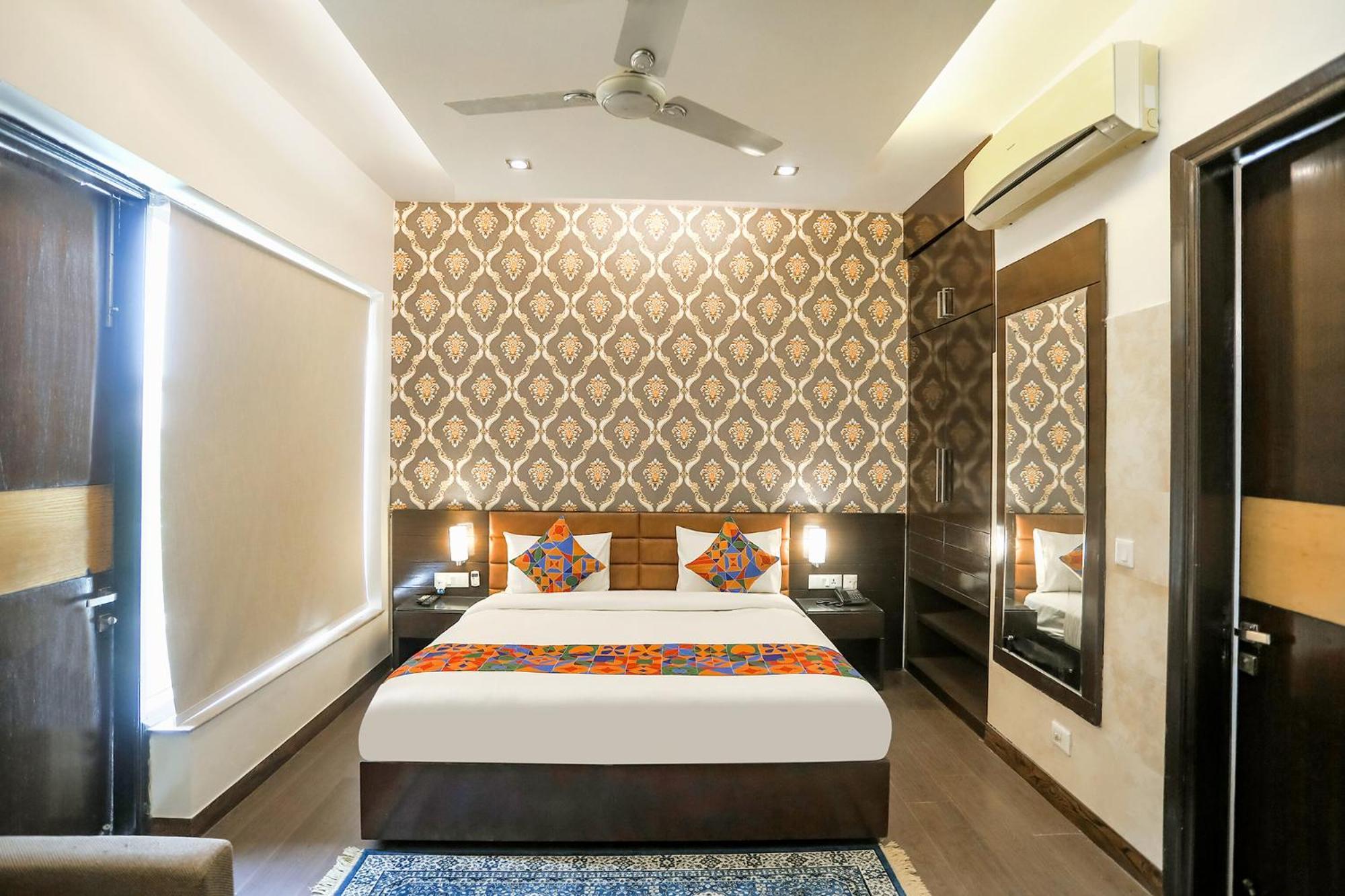 Fabhotel Rivlet Residency Гургаон Екстериор снимка